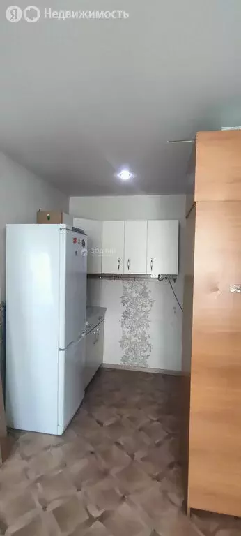 1к в 4-комнатной квартире (18 м) - Фото 1