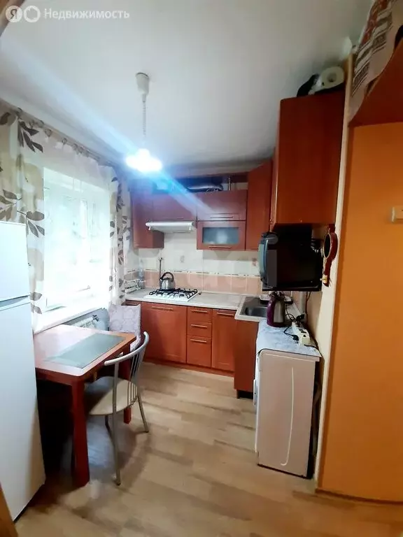 1-комнатная квартира: городской посёлок Будогощь, Боровая улица, 4 ... - Фото 2