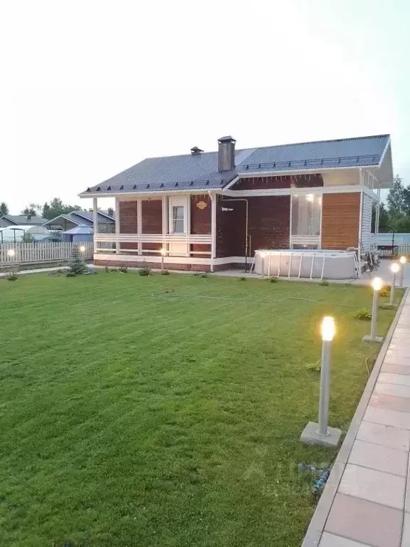 Дом в Омская область, Омский район муниципальный округ, с. Красноярка ... - Фото 1