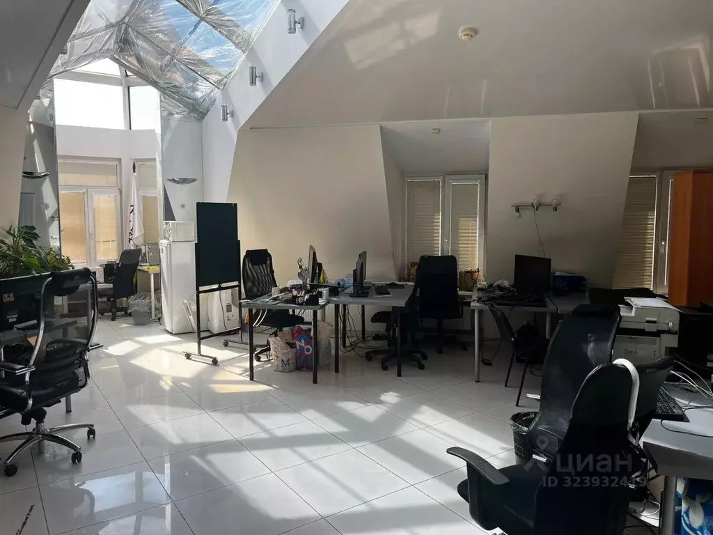 Офис в Санкт-Петербург Расстанная ул., 18Б (300 м) - Фото 1