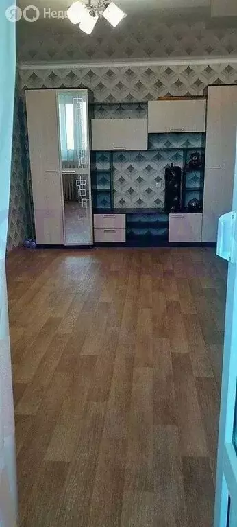 2-комнатная квартира: Кировское, Октябрьская улица, 3 (45 м) - Фото 1