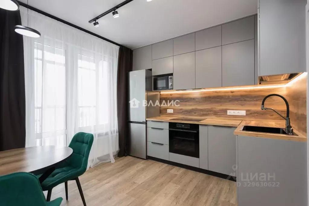 3-к кв. Карелия, Петрозаводск ул. Тапиола, 2 (65.2 м) - Фото 1