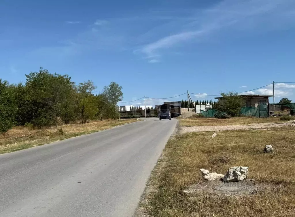 Участок в Крым, Симферопольский район, Трудовское с/пос, пос. Айкаван ... - Фото 0