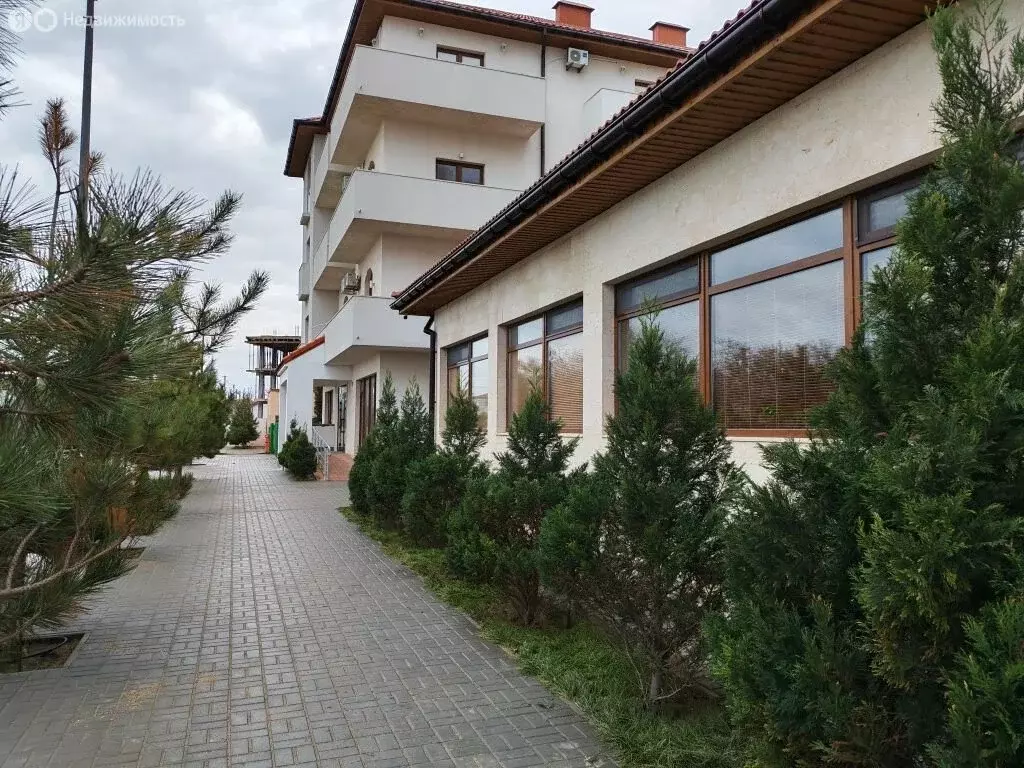 2-комнатная квартира: Черноморское, Сигнальная улица, 2Вс17 (61.7 м) - Фото 2