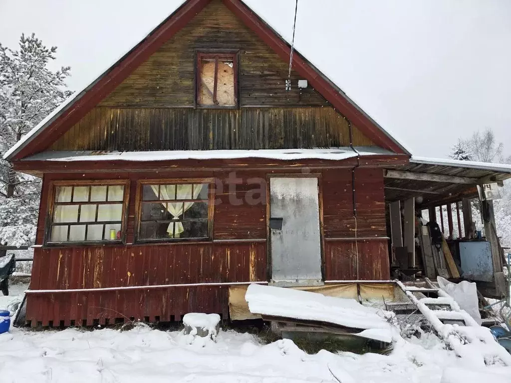 Дом в Ленинградская область, Киришский район, Пчевжинское с/пос, д. ... - Фото 1