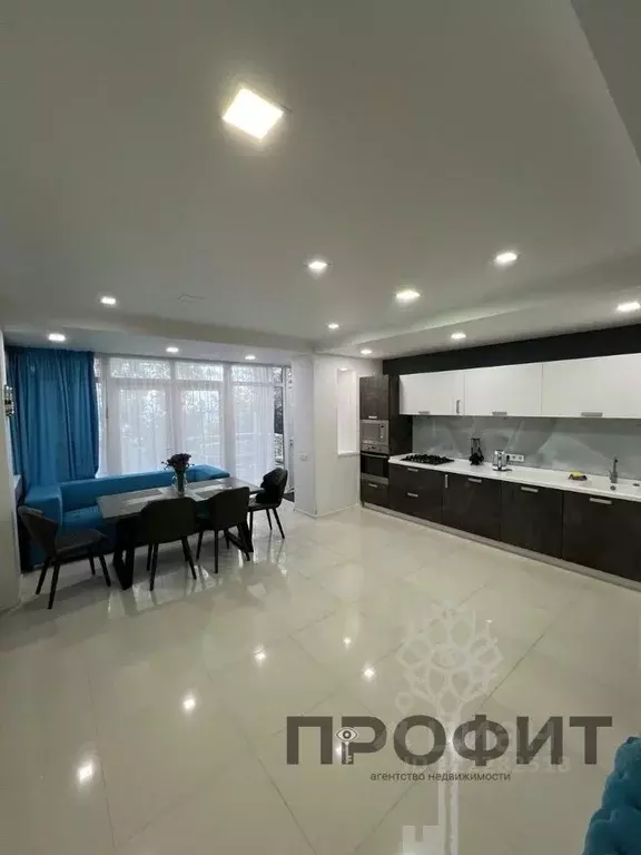Дом в Крым, Алушта ул. Сергеева-Ценского, 3к2 (177 м) - Фото 0
