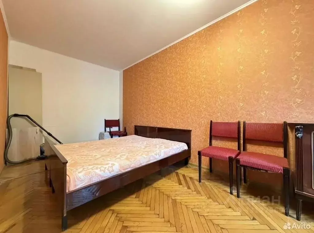 Комната Самарская область, Самара ул. 8-я Радиальная, 10 (15.0 м) - Фото 1