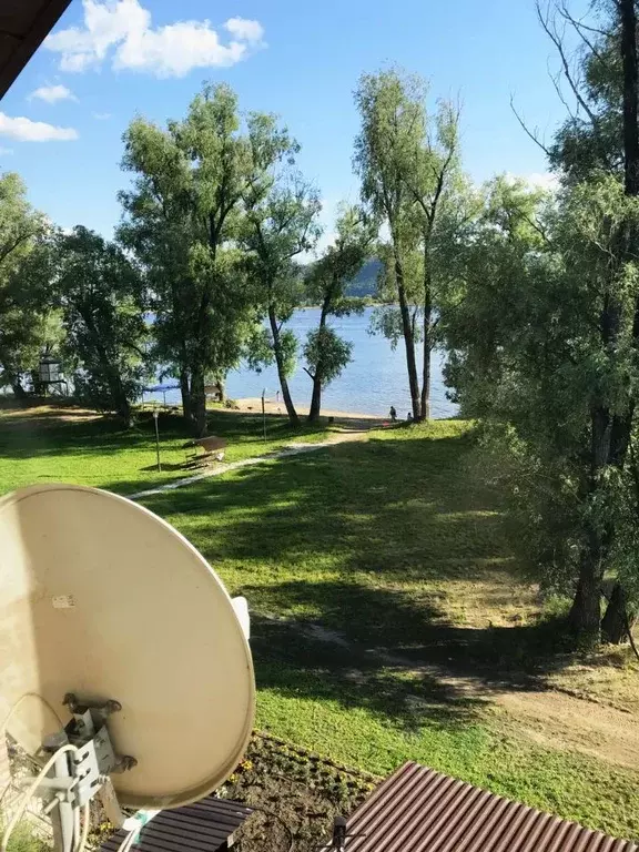 Дом в Самарская область, Самара База отдыха Бережок тер., 1 (300 м) - Фото 1