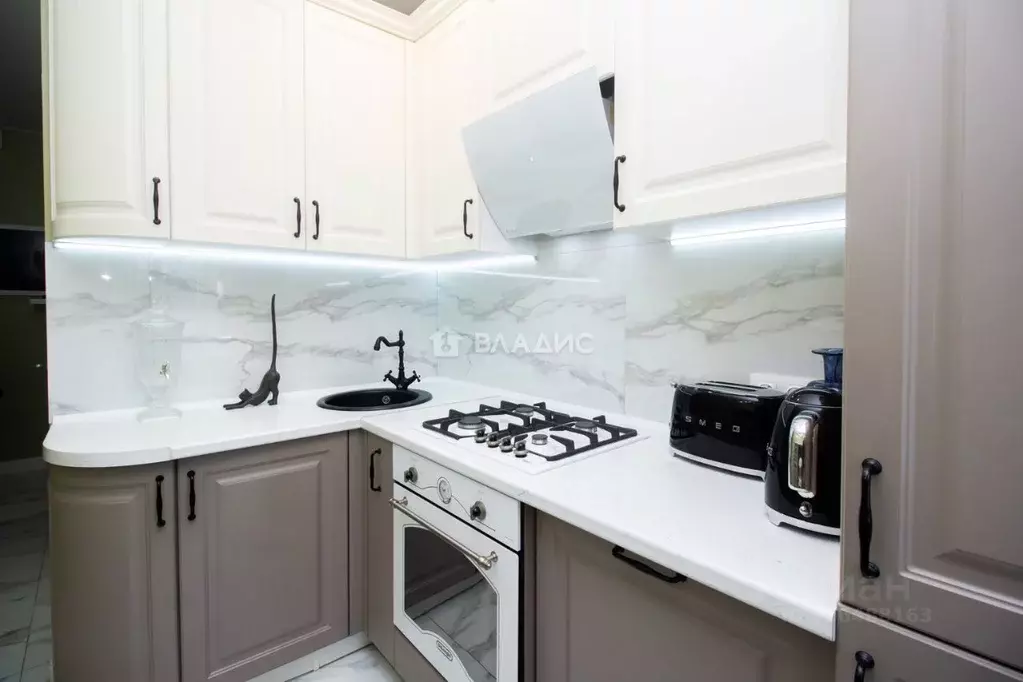 1-к кв. Москва ул. Касаткина, 22 (29.9 м) - Фото 1