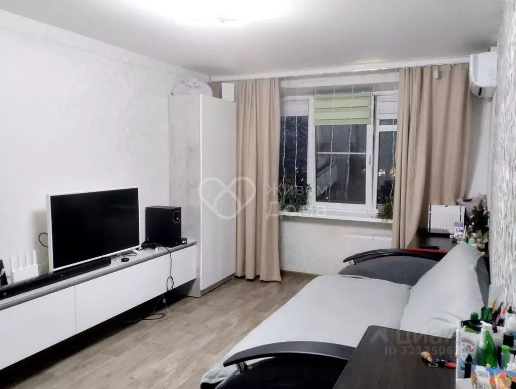 1-к кв. Волгоградская область, Волжский ул. Энгельса, 31 (32.6 м) - Фото 1