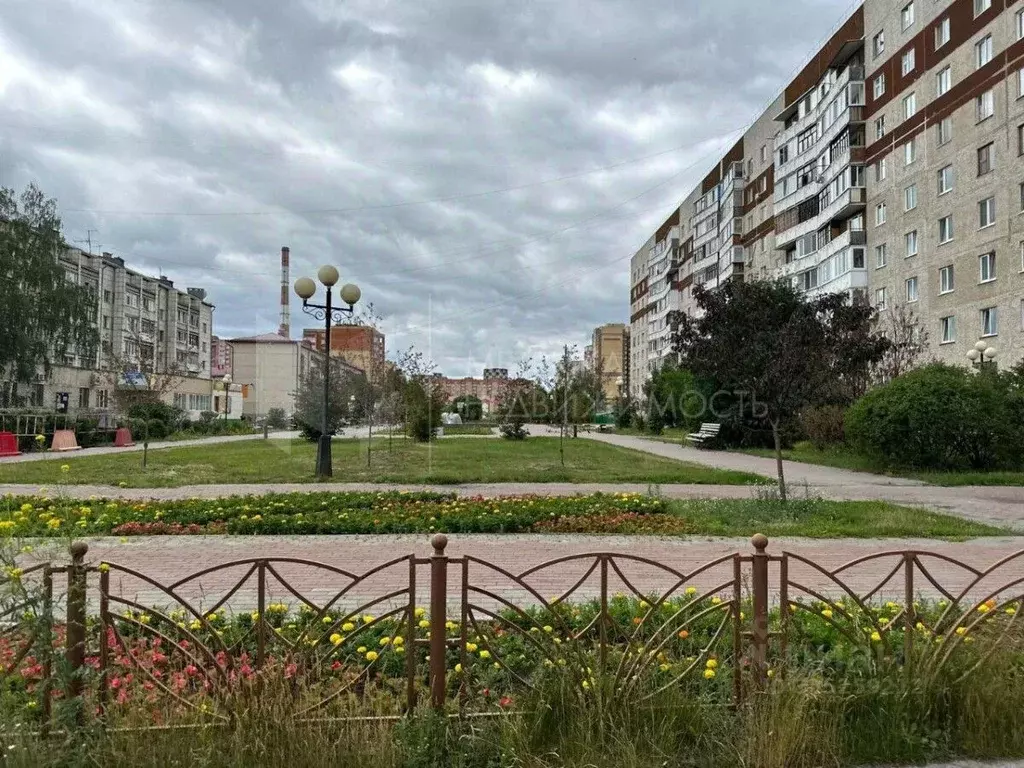 3-к кв. Тюменская область, Тюмень ул. Боровская, 5 (66.5 м) - Фото 2