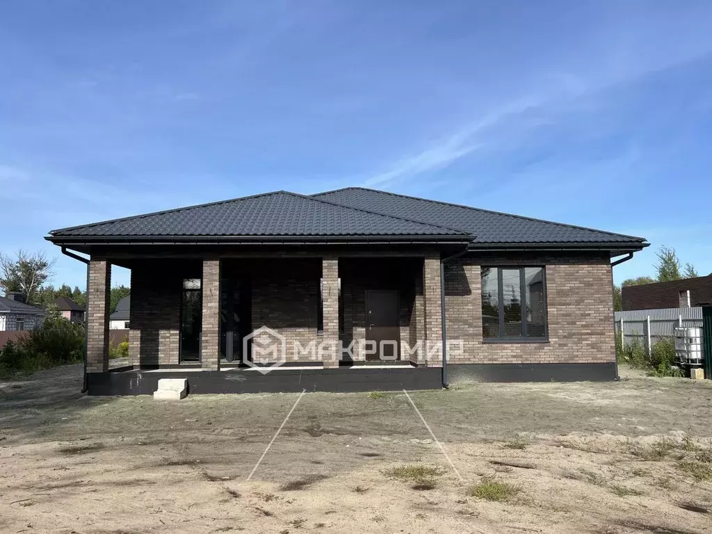 Дом в Брянская область, Брянск ул. 4-я Разина (164 м) - Фото 1