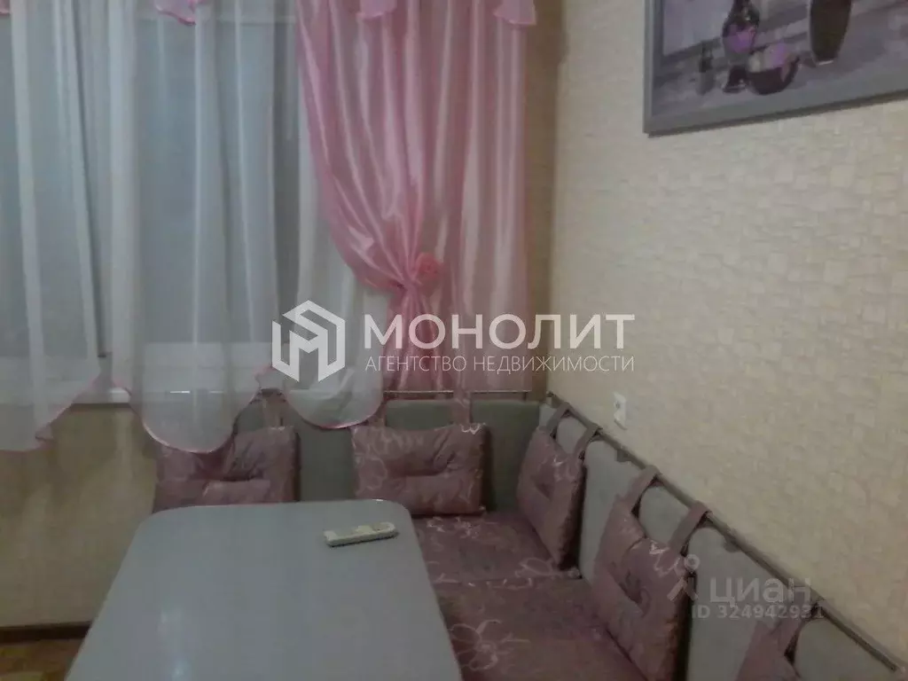 2-к кв. Белгородская область, Старый Оскол Макаренко мкр, 38 (52.0 м) - Фото 2