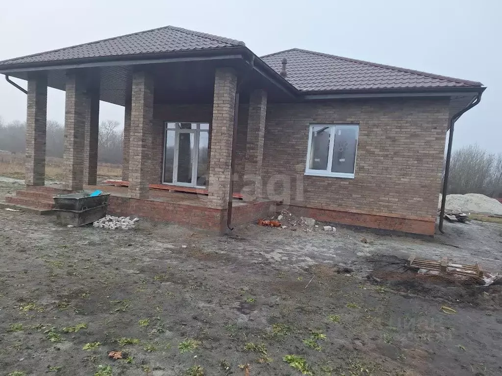 Дом в Курская область, Курский район, Щетинский сельсовет, пос. ... - Фото 1