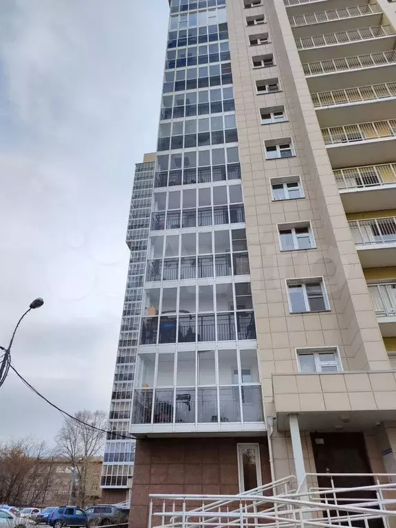 1-к. квартира, 42 м, 4/25 эт. - Фото 0