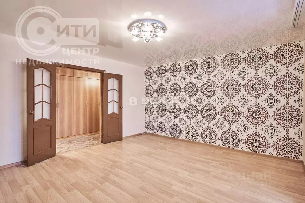 3-к кв. Воронежская область, Воронеж ул. Курчатова, 22 (79.2 м) - Фото 1