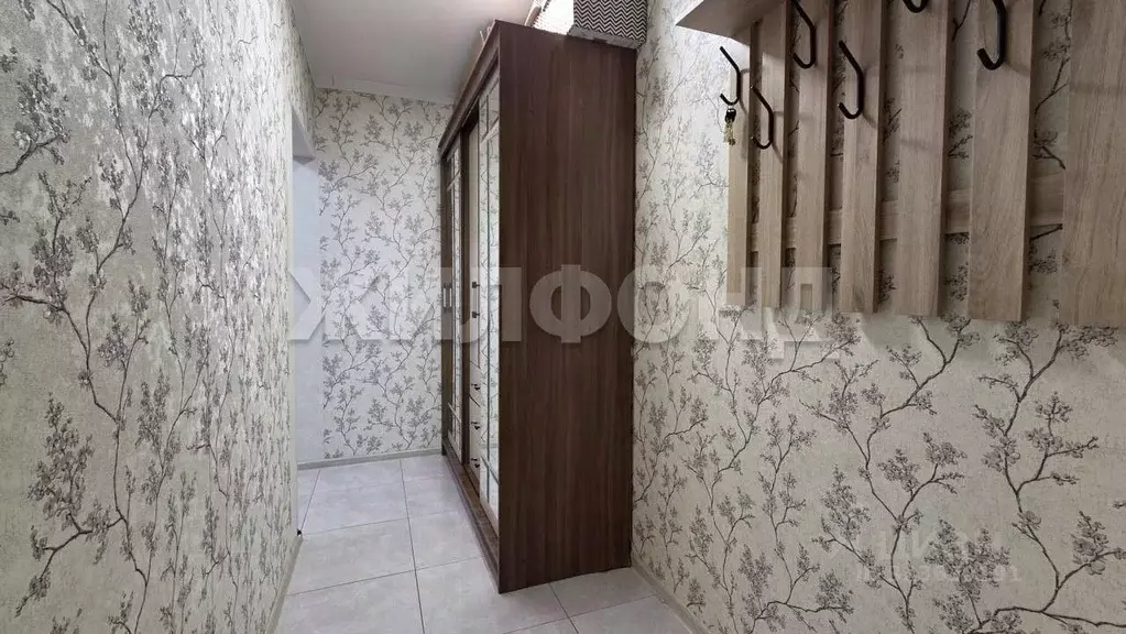 1-к кв. Новосибирская область, Новосибирск ул. Забалуева, 90 (30.7 м) - Фото 1