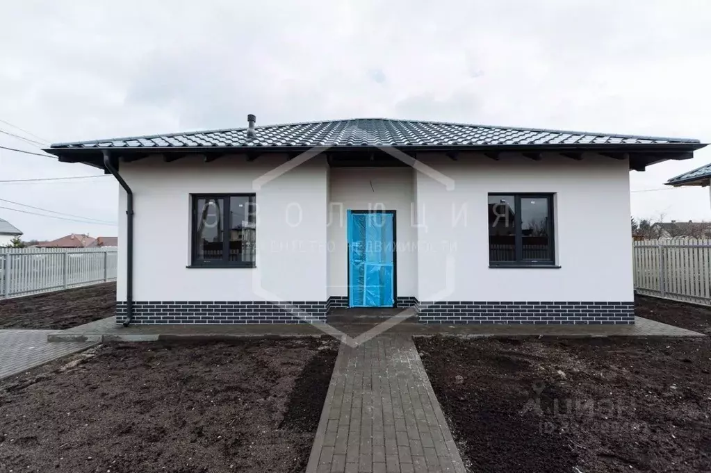 Дом в Калининградская область, Гурьевский муниципальный округ, пос. ... - Фото 1