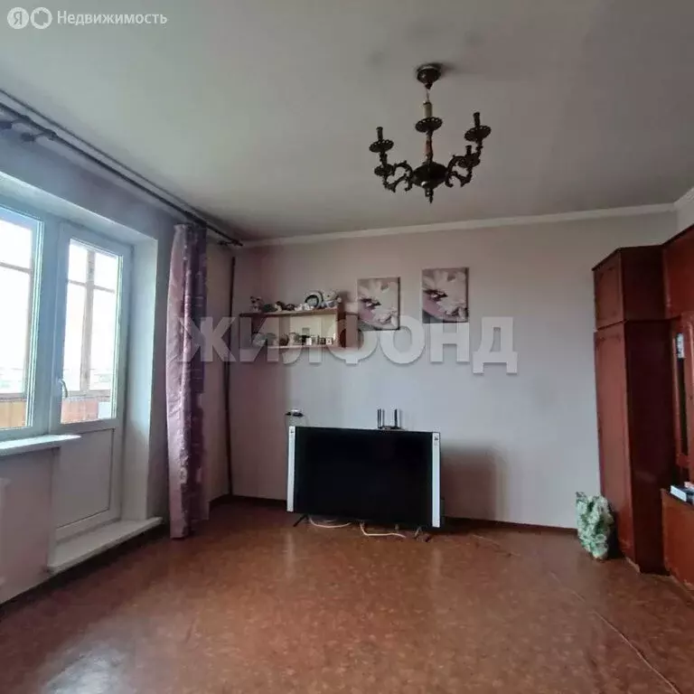 4-комнатная квартира: Новосибирск, улица Пархоменко, 72 (75 м) - Фото 1
