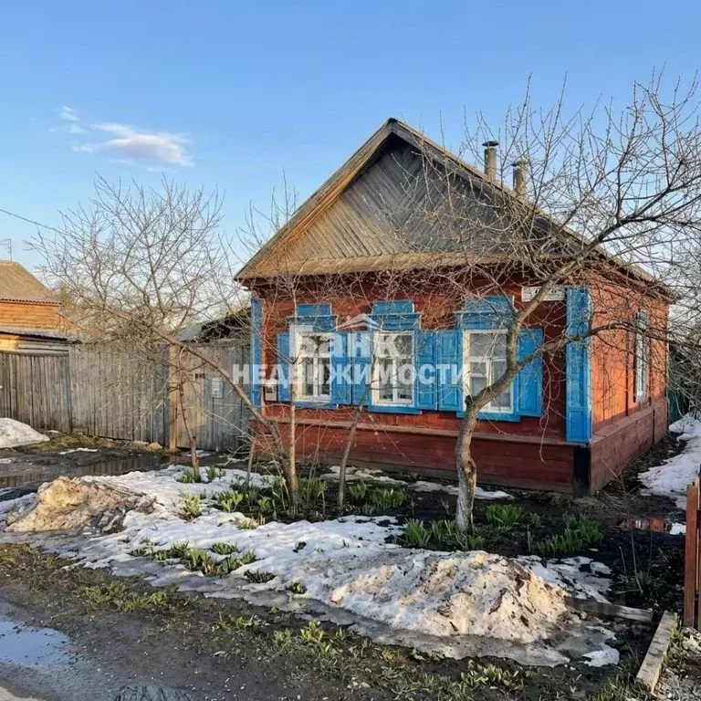 Дом в Саратовская область, Вольск ул. Калинина, 105 (62 м) - Фото 1