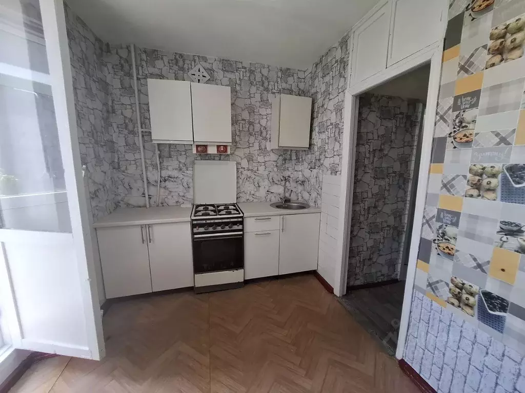 2-к кв. Карачаево-Черкесия, Черкесск ул. Космонавтов, 68 (54.0 м) - Фото 0