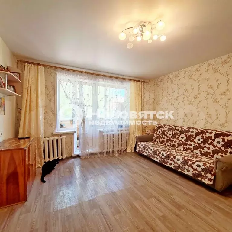 2-к. квартира, 49 м, 1/3 эт. - Фото 1