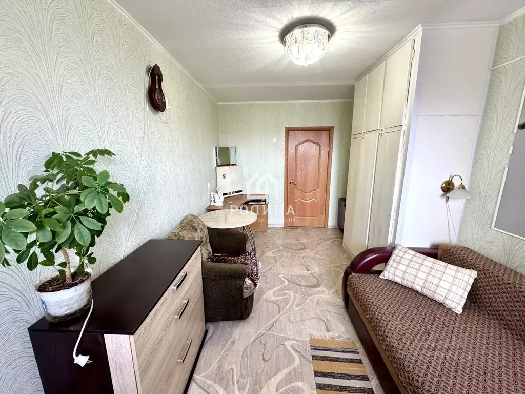 Комната Хабаровский край, Комсомольск-на-Амуре ул. Кирова, 51 (13.4 м) - Фото 1