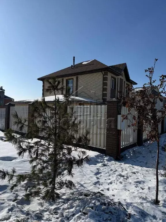 Коттедж в Красноярский край, Красноярск Армейская ул., 3 (299 м) - Фото 1