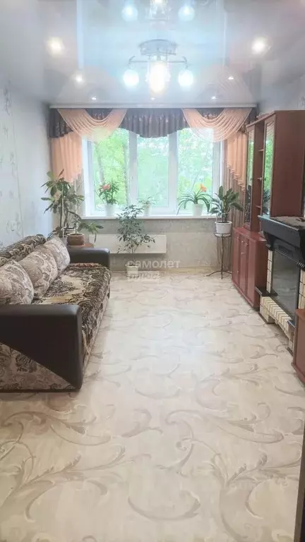 3-к кв. Тюменская область, Тюмень 6-й мкр, проезд 9 Мая, 6 (66.3 м) - Фото 0