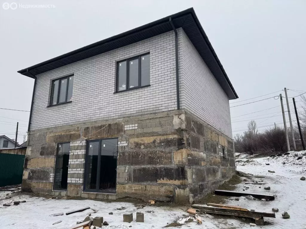 Дом в Волгоград, улица Марины Расковой (140 м) - Фото 1