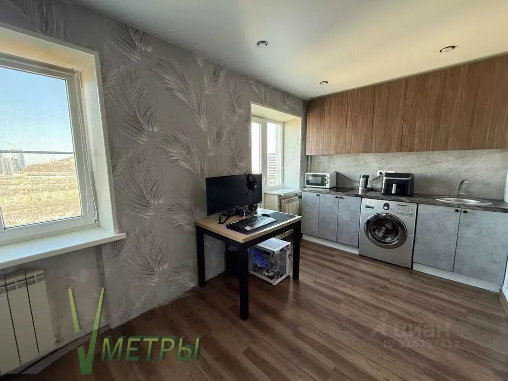 Студия Приморский край, Владивосток ул. Адмирала Кузнецова, 59 (25.0 ... - Фото 1