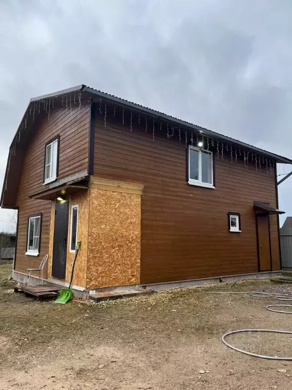 Дом в Ленинградская область, Лужский район, Заклинское с/пос, Лужское ... - Фото 2