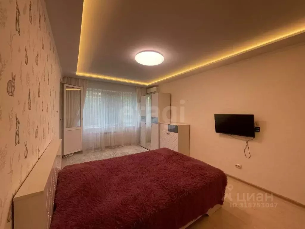 3-к кв. Крым, Симферополь ул. Лермонтова (66.0 м) - Фото 0