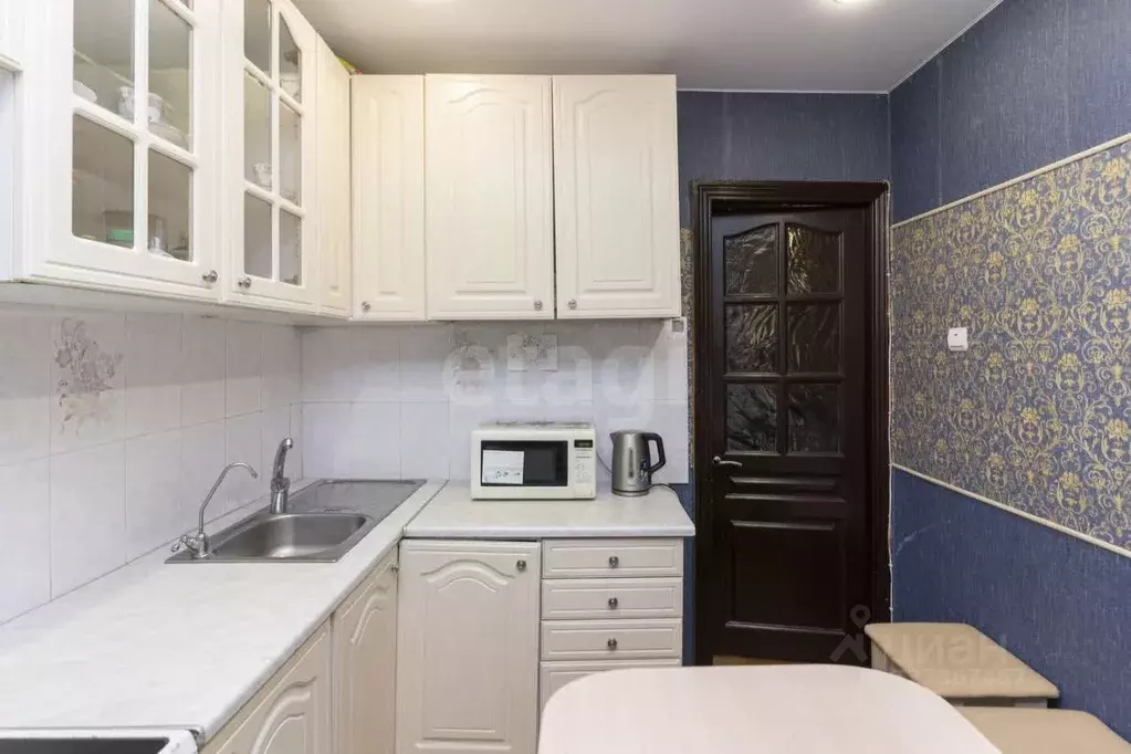 3-к кв. Тюменская область, Тюмень ул. Мельникайте, 135 (66.6 м) - Фото 1