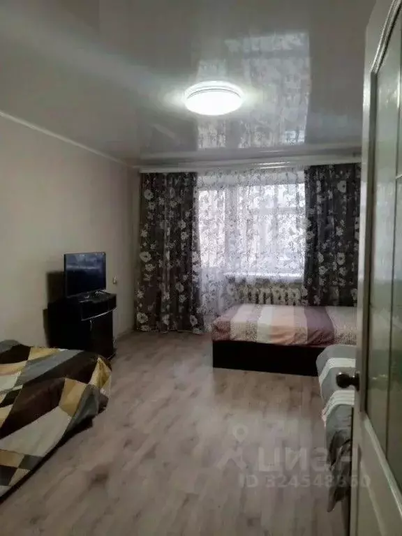 2-к кв. Башкортостан, Учалы ул. Горького, 4 (40.0 м) - Фото 1