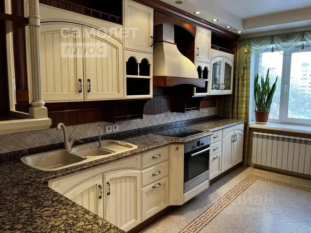 5-к кв. Алтайский край, Барнаул ул. Шумакова, 16 (167.5 м) - Фото 0