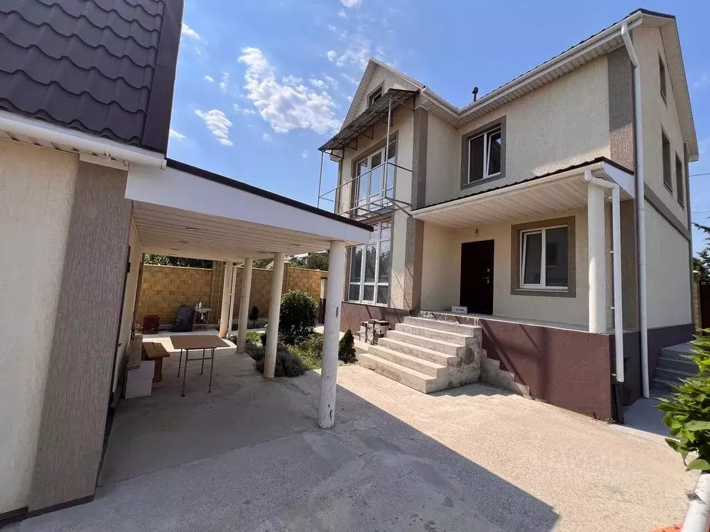 Дом в Севастополь Балаклавский муниципальный округ, Автомобилист ... - Фото 1