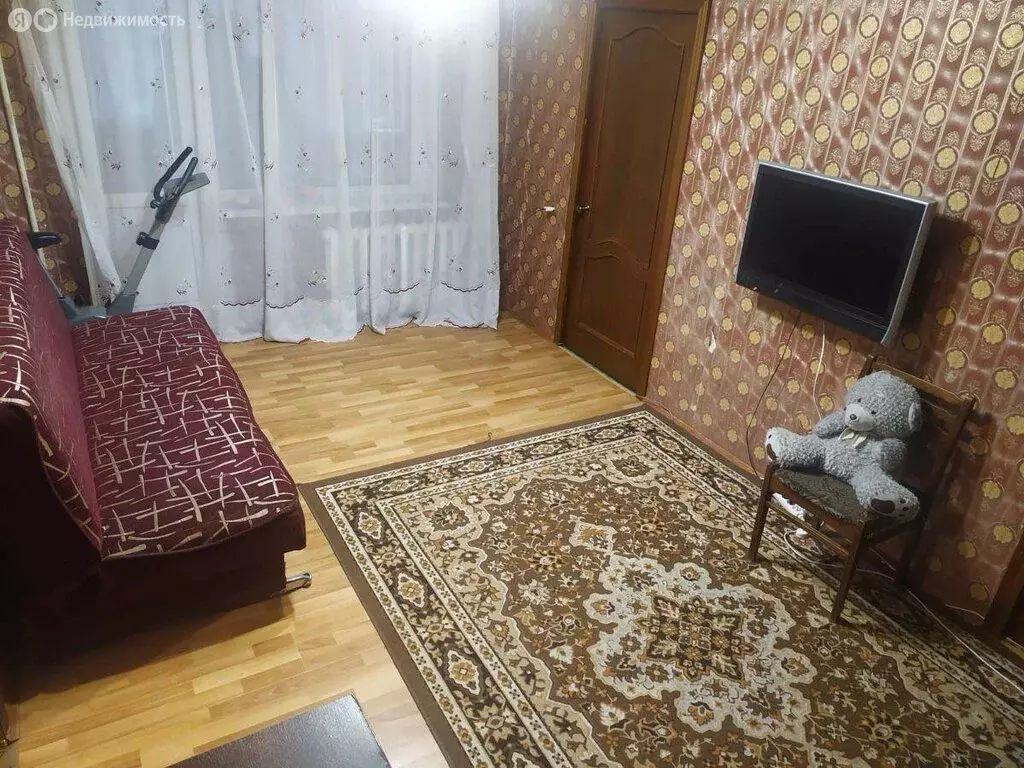 4-комнатная квартира: Уфа, улица Шафиева, 33 (71.1 м) - Фото 0