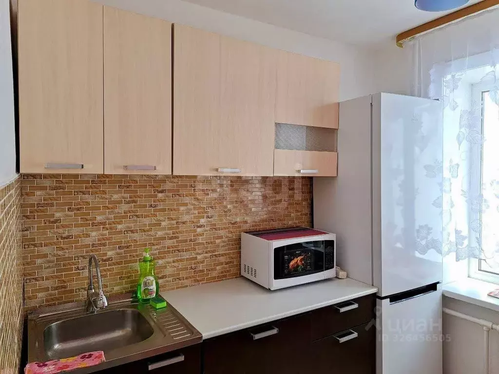 2-к кв. Сахалинская область, Невельск Школьная ул., 87 (44.8 м) - Фото 1