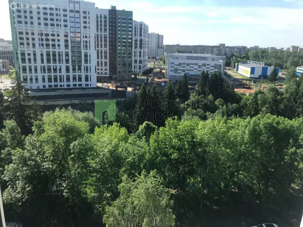4-комнатная квартира: Ижевск, улица Труда, 14 (68.2 м) - Фото 1