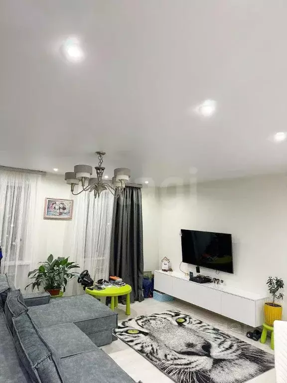 3-к кв. Сахалинская область, Южно-Сахалинск просп. Мира, 300к4 (77.0 ... - Фото 0