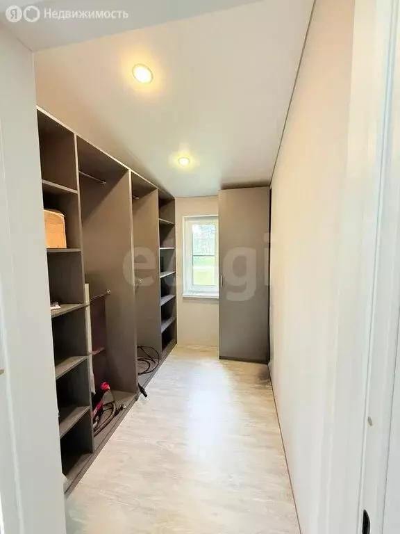 Дом в Калужская область, Дзержинский муниципальный округ, село Дворцы ... - Фото 1