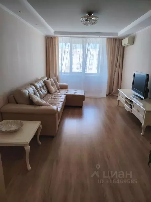 3-к кв. Саратовская область, Саратов ул. Измайлова, 10 (82.3 м) - Фото 0