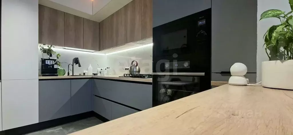 2-к кв. Вологодская область, Череповец Октябрьский просп., 57А (52.8 ... - Фото 1