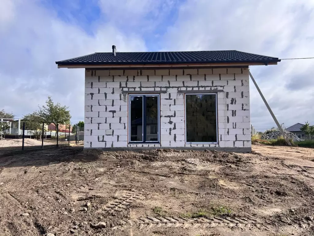 Дом в Калининградская область, Янтарный городской округ, пос. Синявино ... - Фото 1