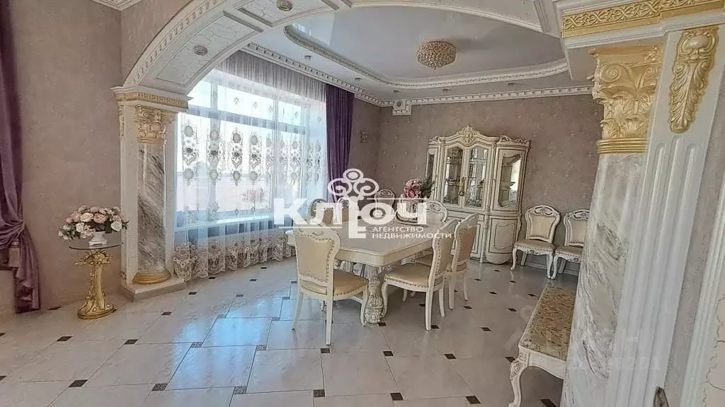 Дом в Башкортостан, Стерлитамак ул. Ивана Лозбеня (205 м) - Фото 1