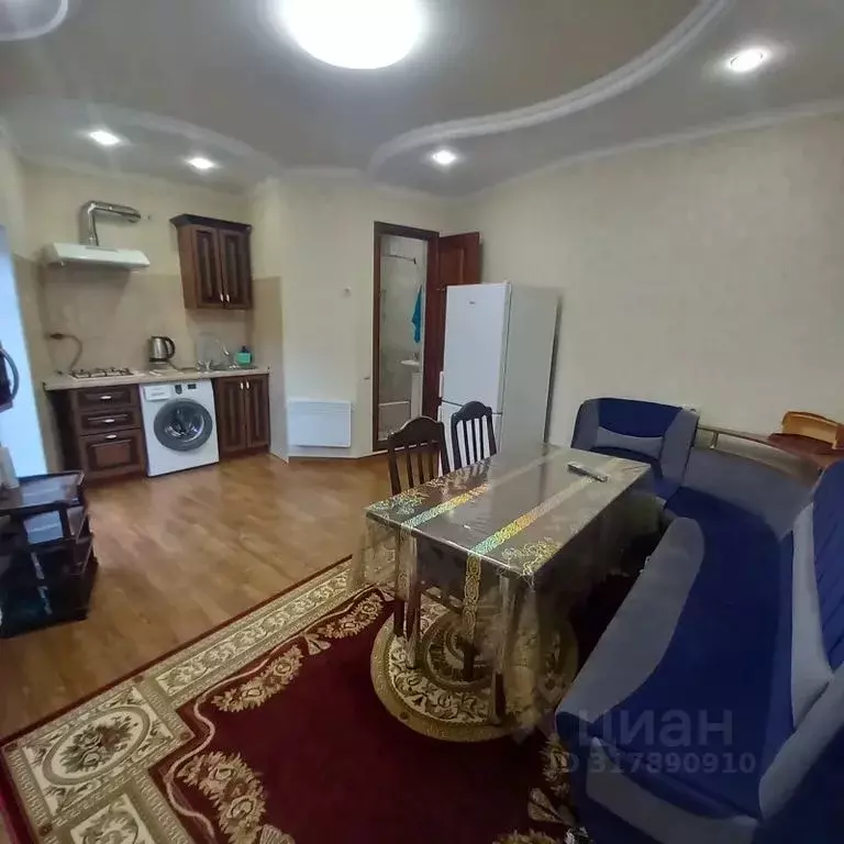 Дом в Ставропольский край, Кисловодск ул. Фрунзе, 23 (50 м) - Фото 1