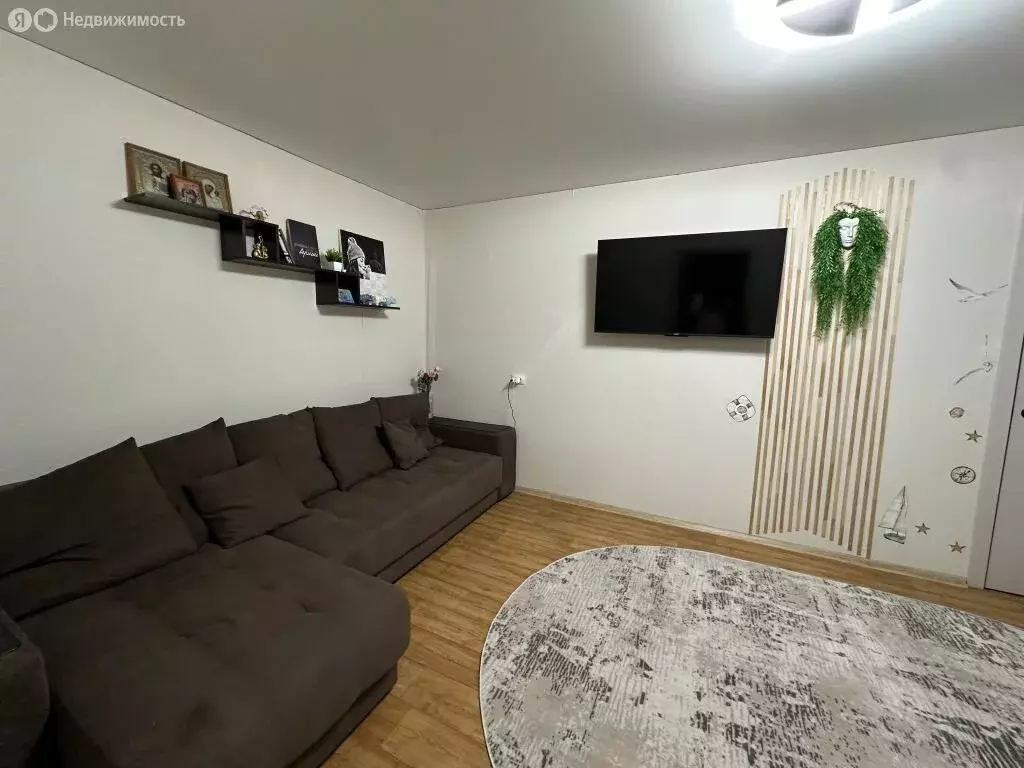 3-комнатная квартира: Нижний Новгород, Трудовая улица, 23 (53 м) - Фото 0