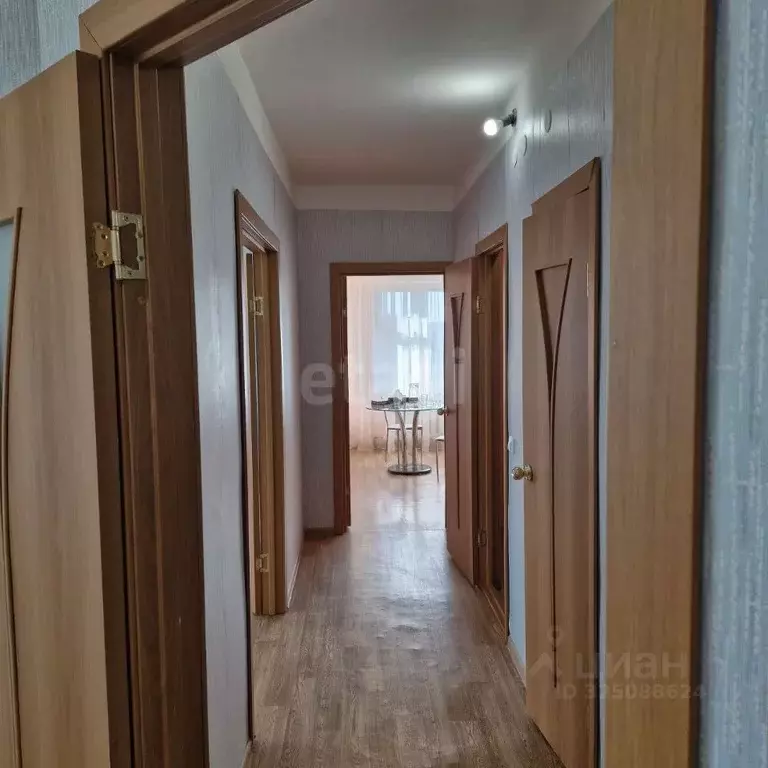 2-к кв. Саха (Якутия), Якутск ул. Свердлова, 2Б (60.3 м) - Фото 1