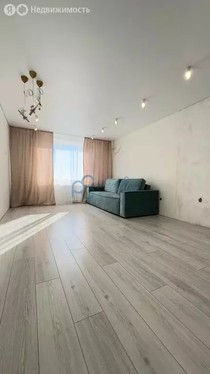 1-комнатная квартира: Саратов, улица Танкистов, 80А (48 м) - Фото 1